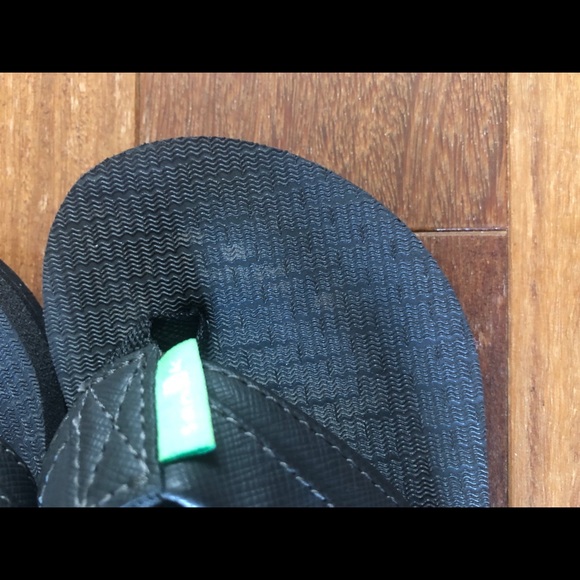 Sanuk Flip Flops - Picture 5 of 5